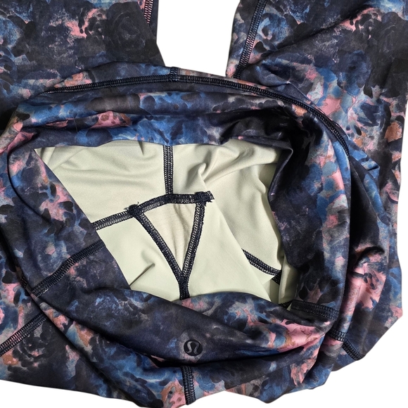 Lululemon If You're Lucky Pant Full-On Luxtreme Size 6 - Picture 10 of 11